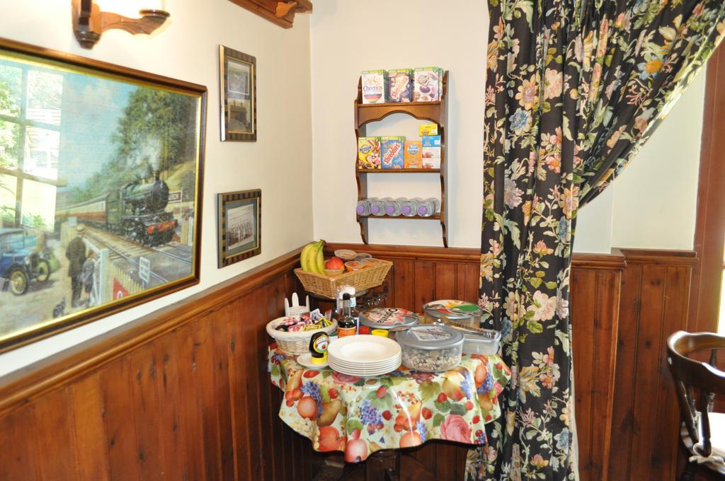 Station Farm Guest House Church Fenton Room photo